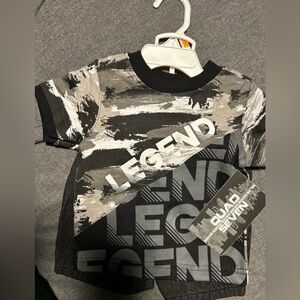 Bold Black and Gray Short Sleeve Tee with Graphic Design